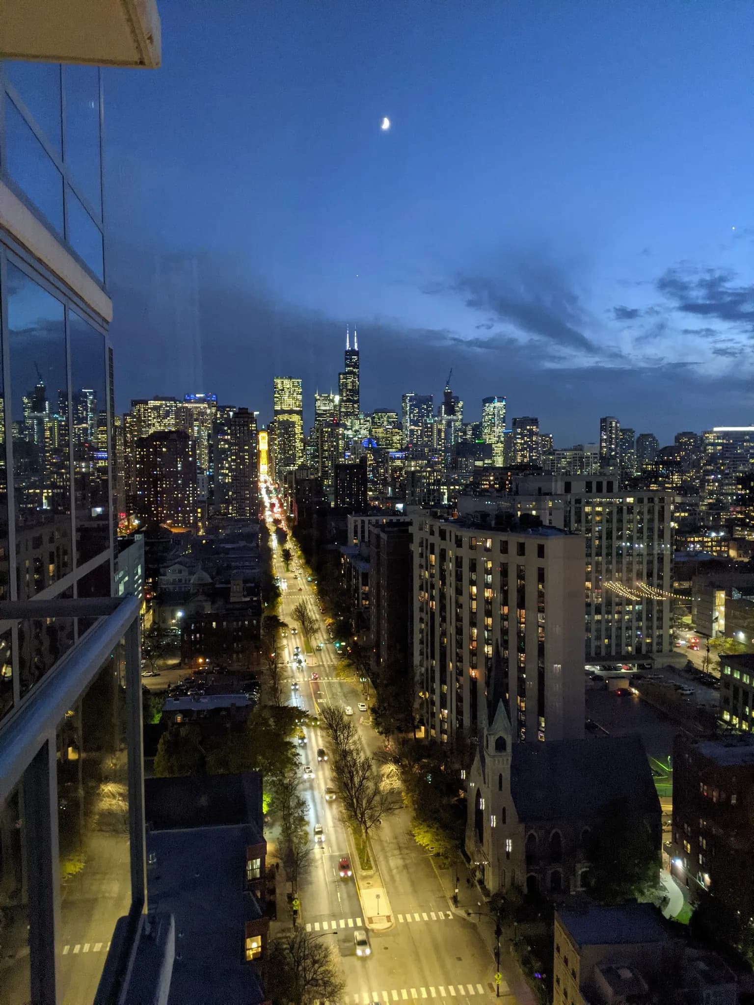 exterior-nightcityview