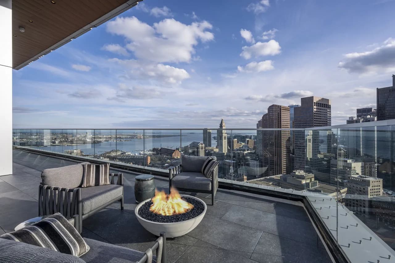 amenities-rooftopterracefirepit