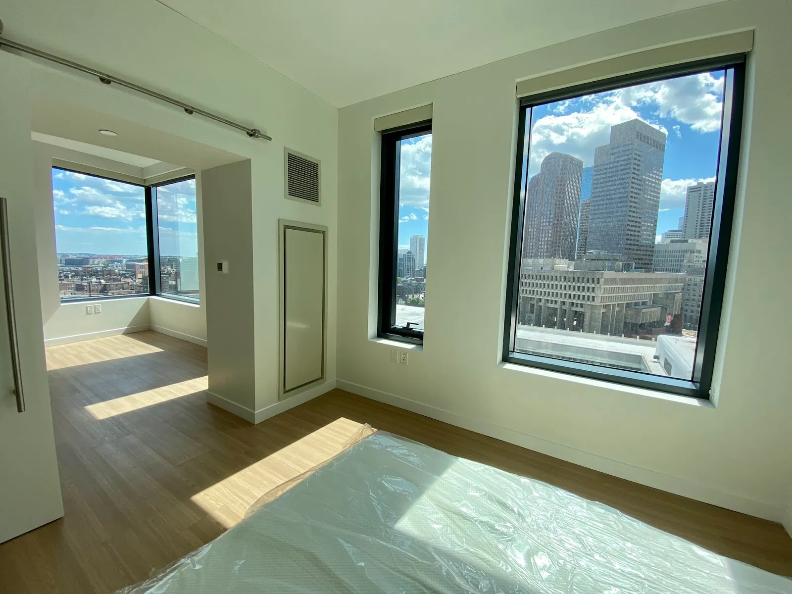 bedroom-sunlitbedroom