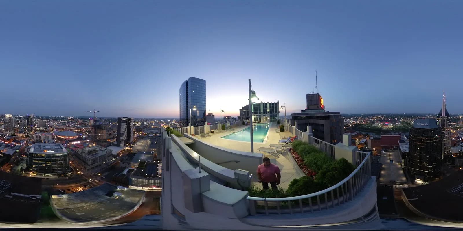 amenities-rooftoppoolpanorama