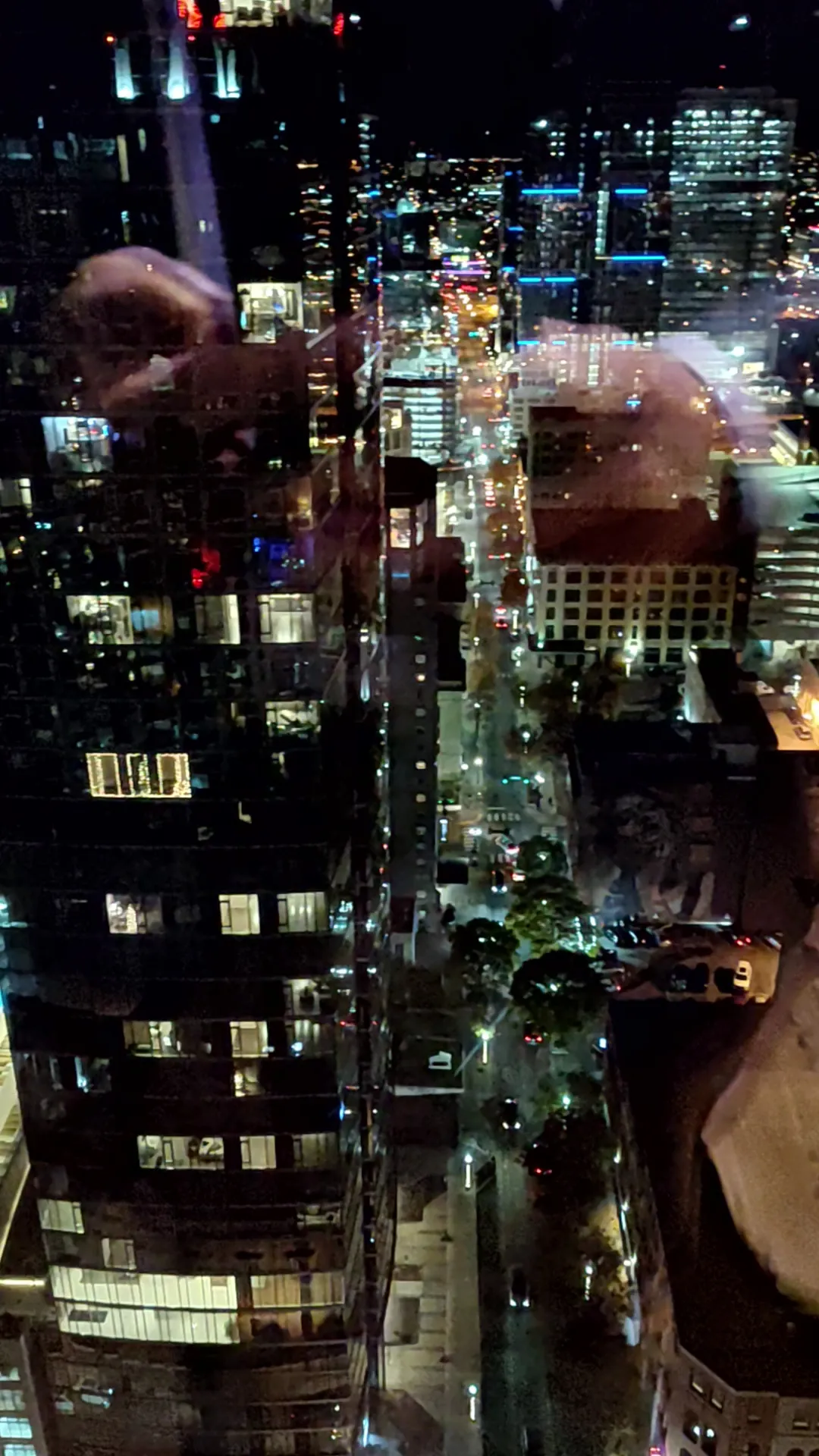 exterior-nightcityview