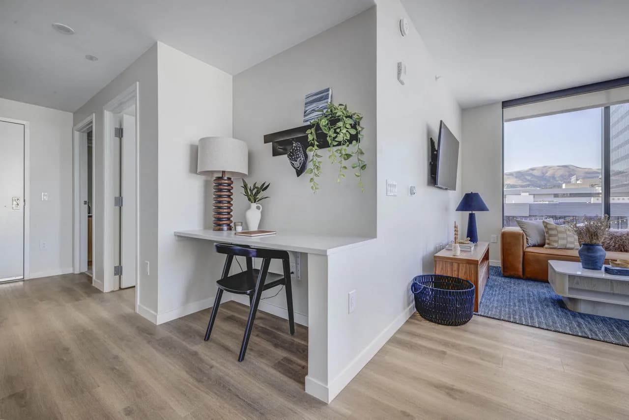 interior-entrydeskandliving