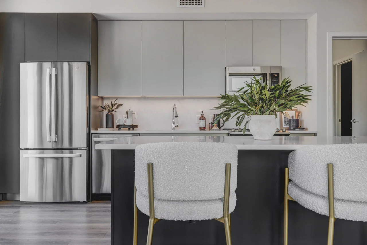 kitchen-modernislandkitchen