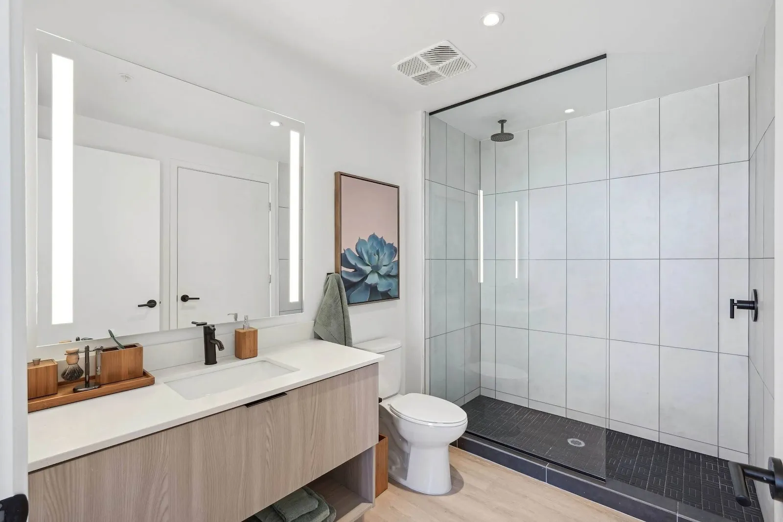 bathroom-glassshower