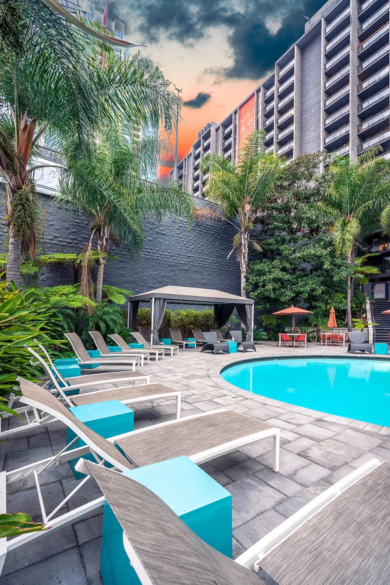 amenities-pooldeck