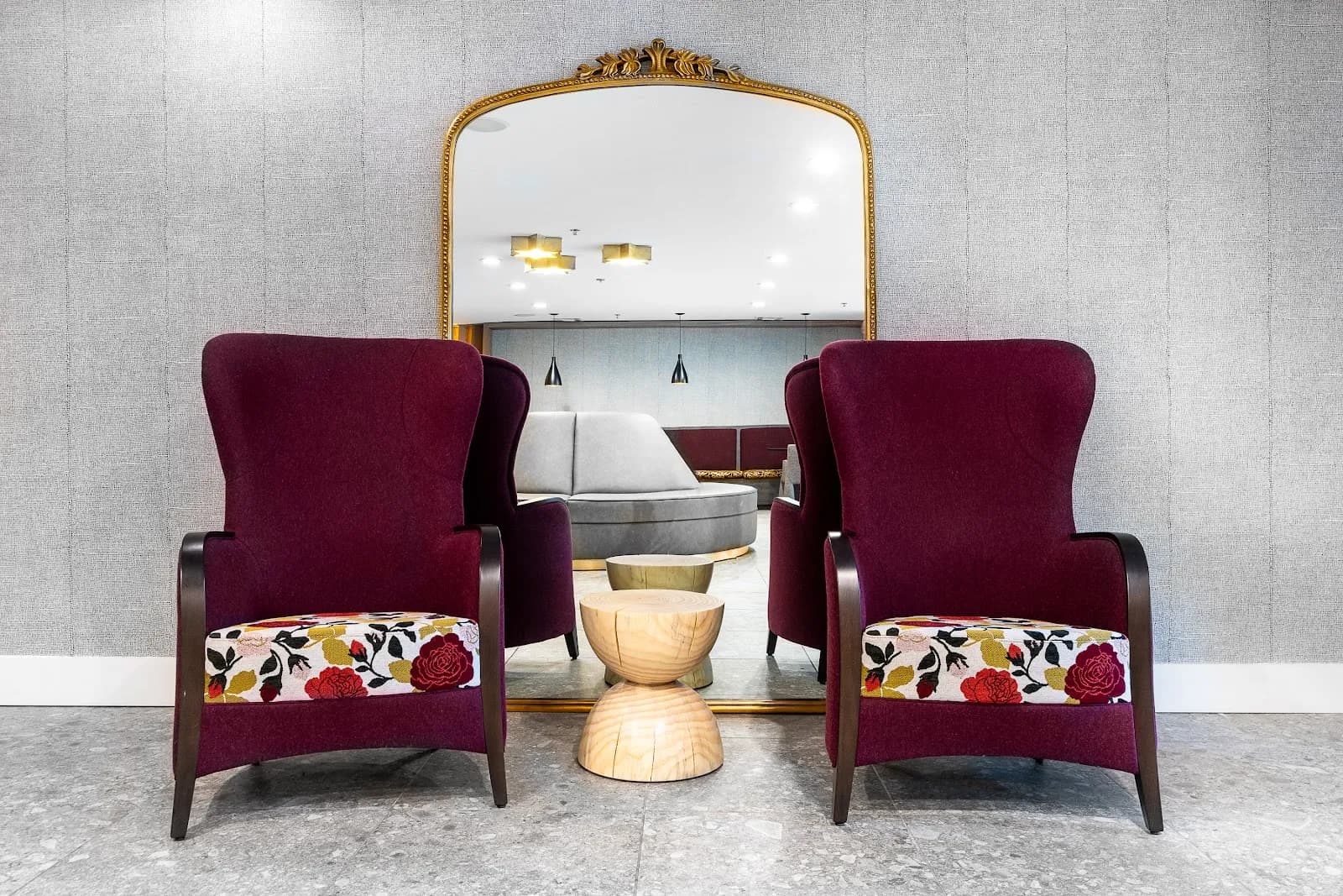 interior-mirrorchairs