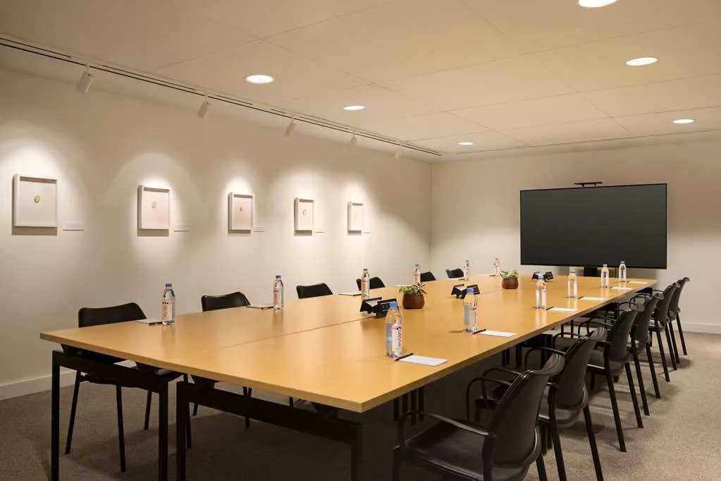 amenities-meetingroom