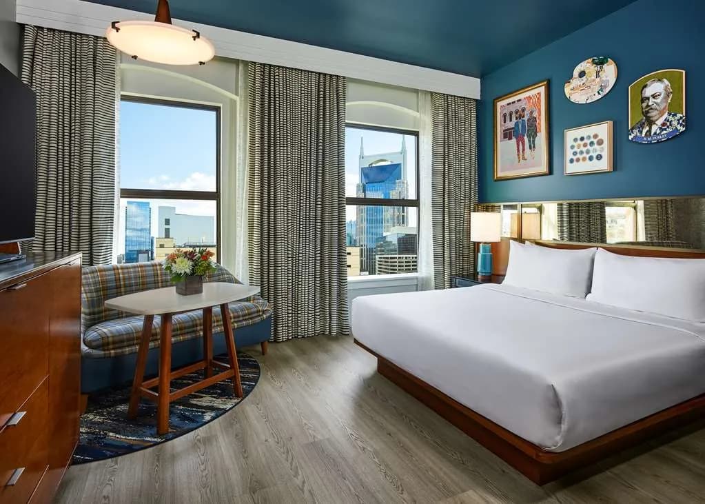 bedroom-cityview