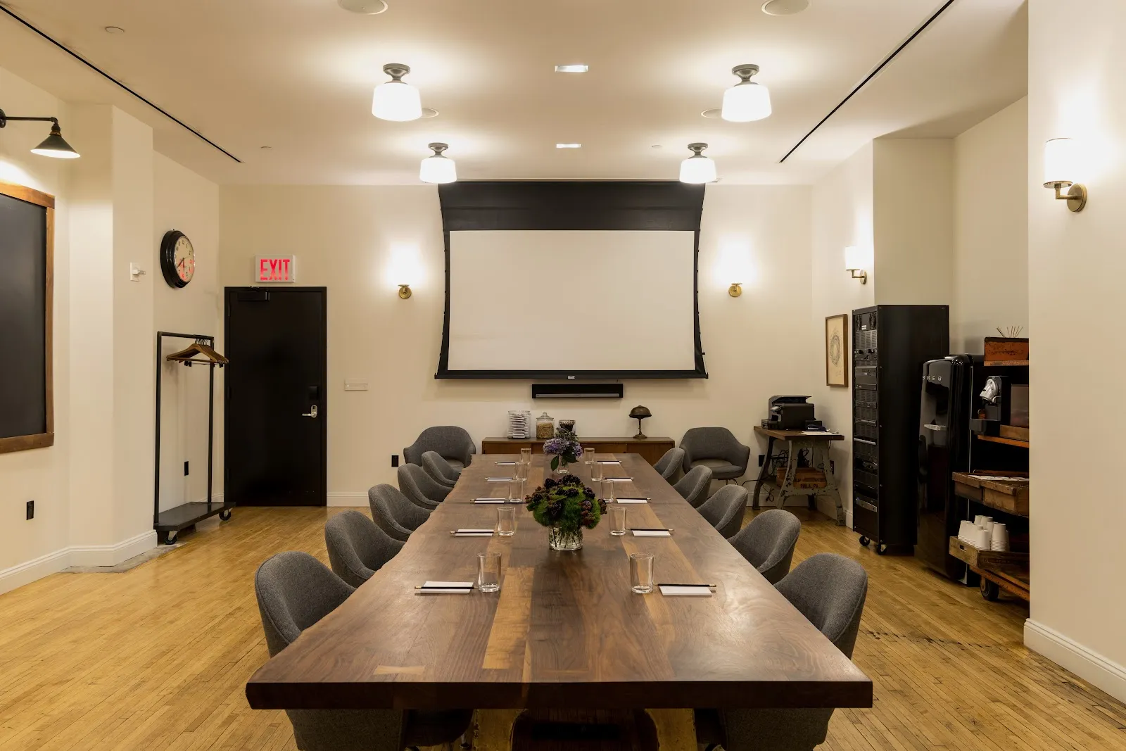 amenities-meetingroom
