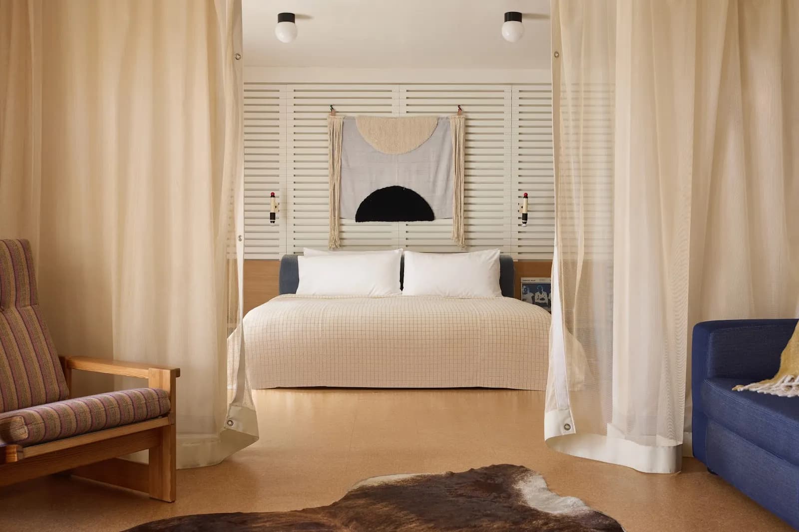 bedroom-canopybed
