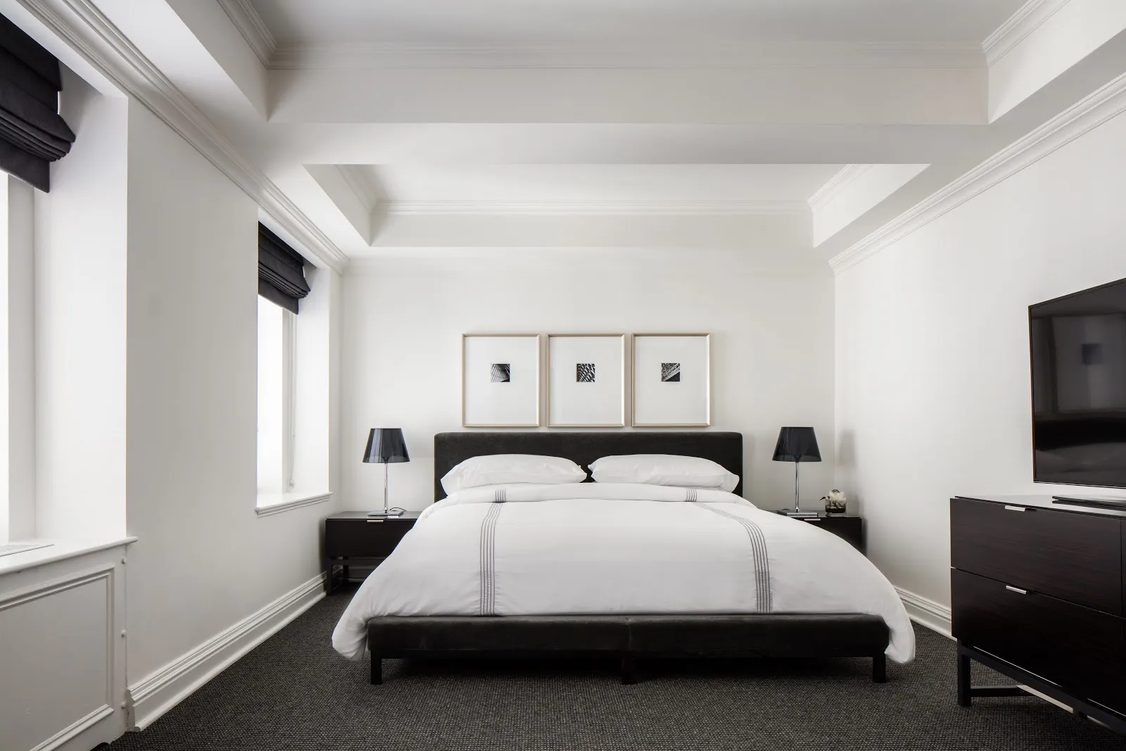 bedroom-kingbed