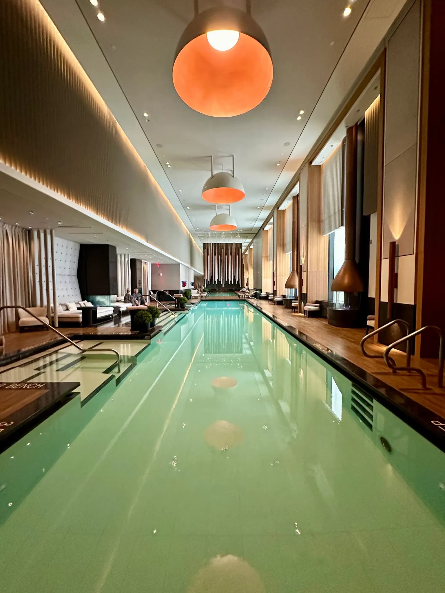amenities-pool