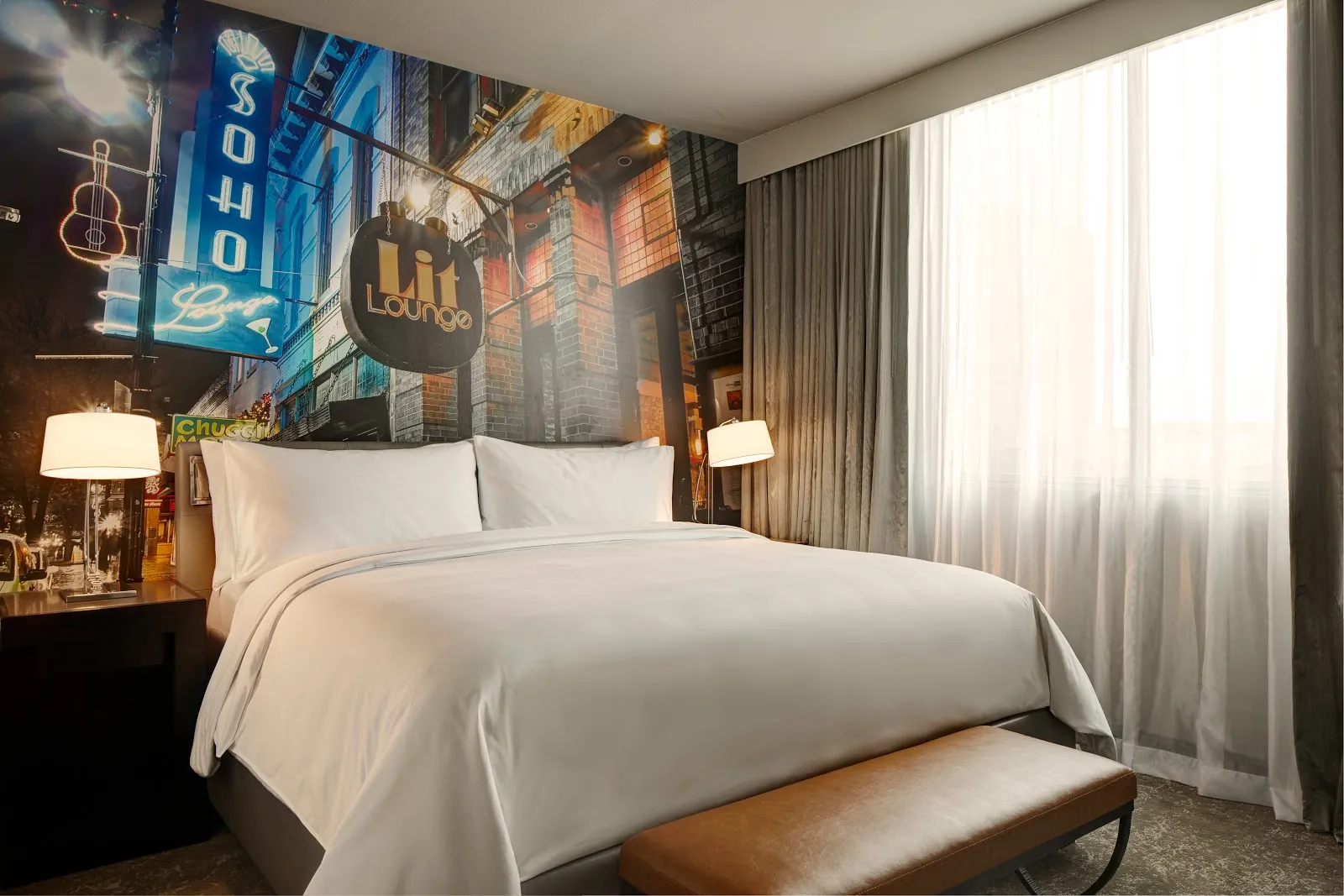 bedroom-kingbed