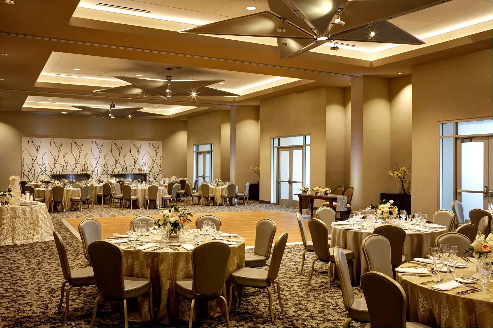interior-ballroom