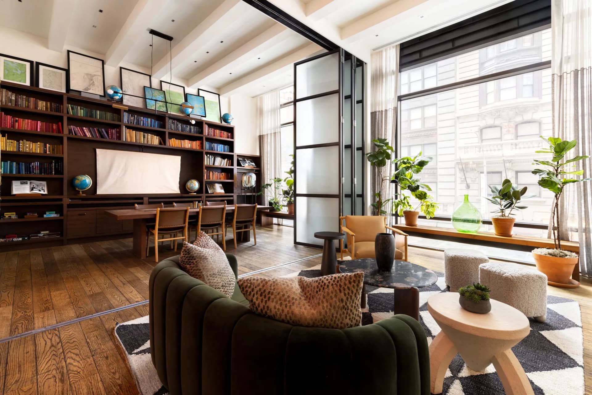 20240418_Arlo-Nomad-F_B-Spaces_Studio-23_0246-scaled