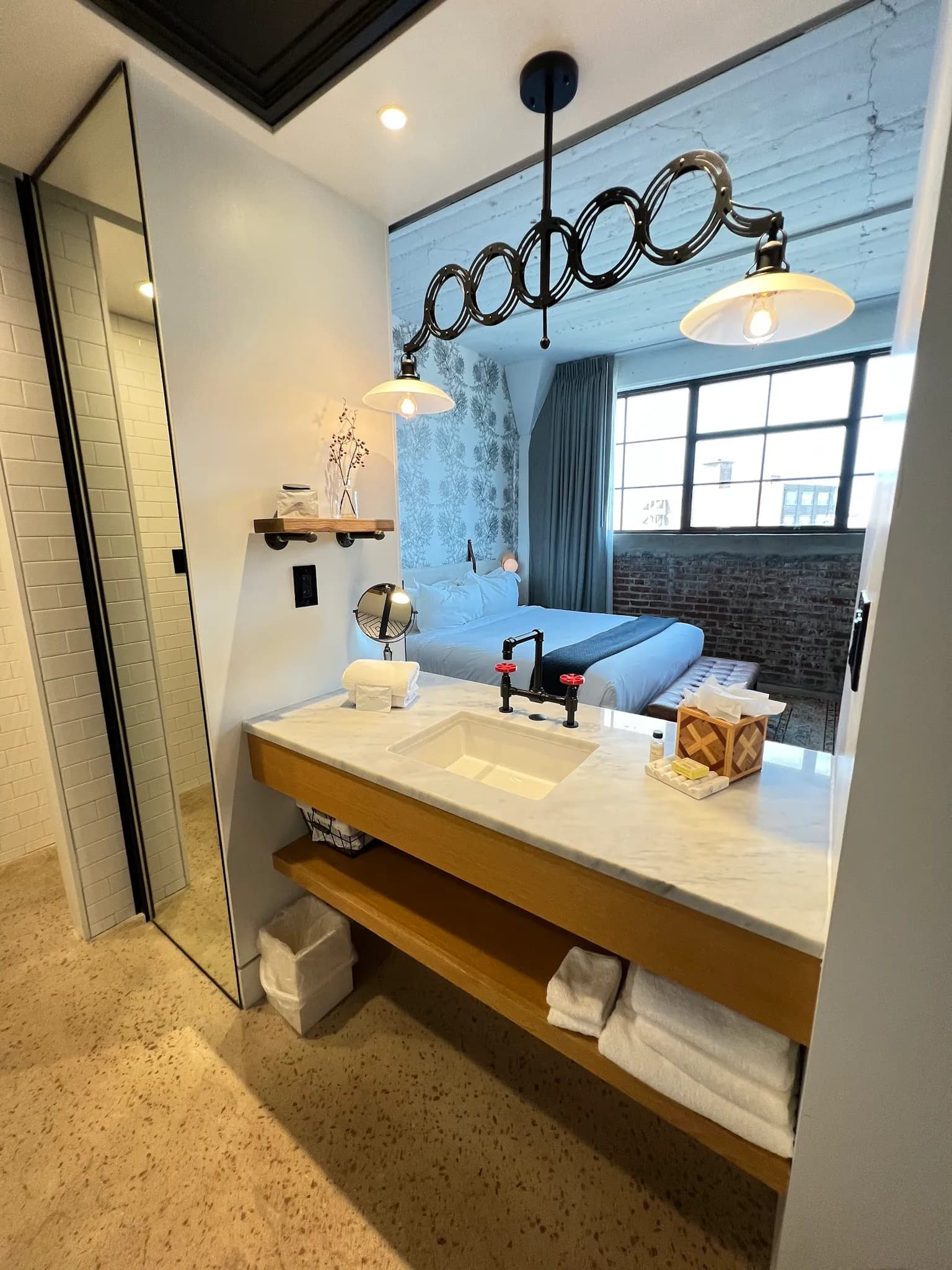 bathroom-vanity