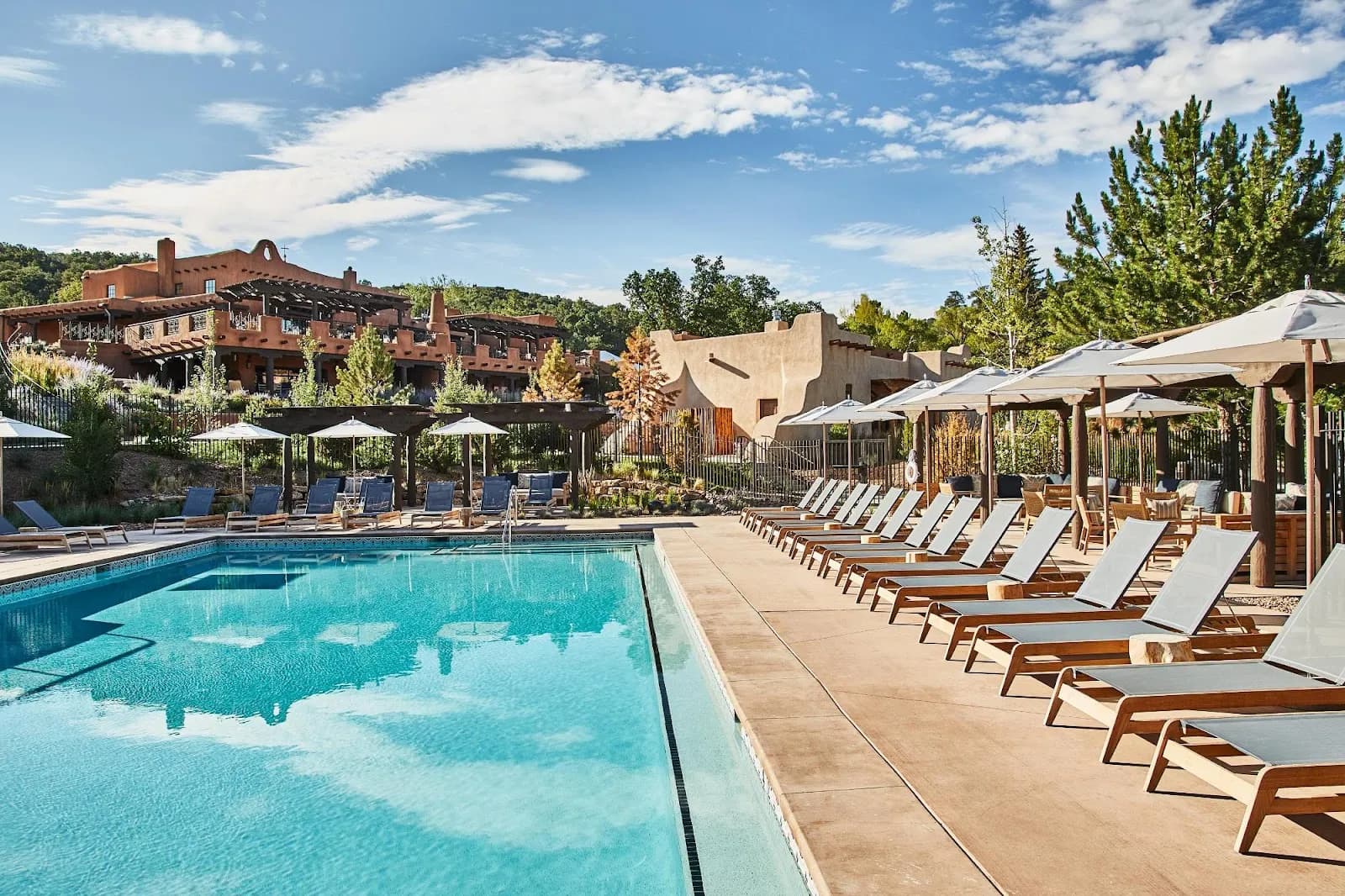 amenities-pool-2