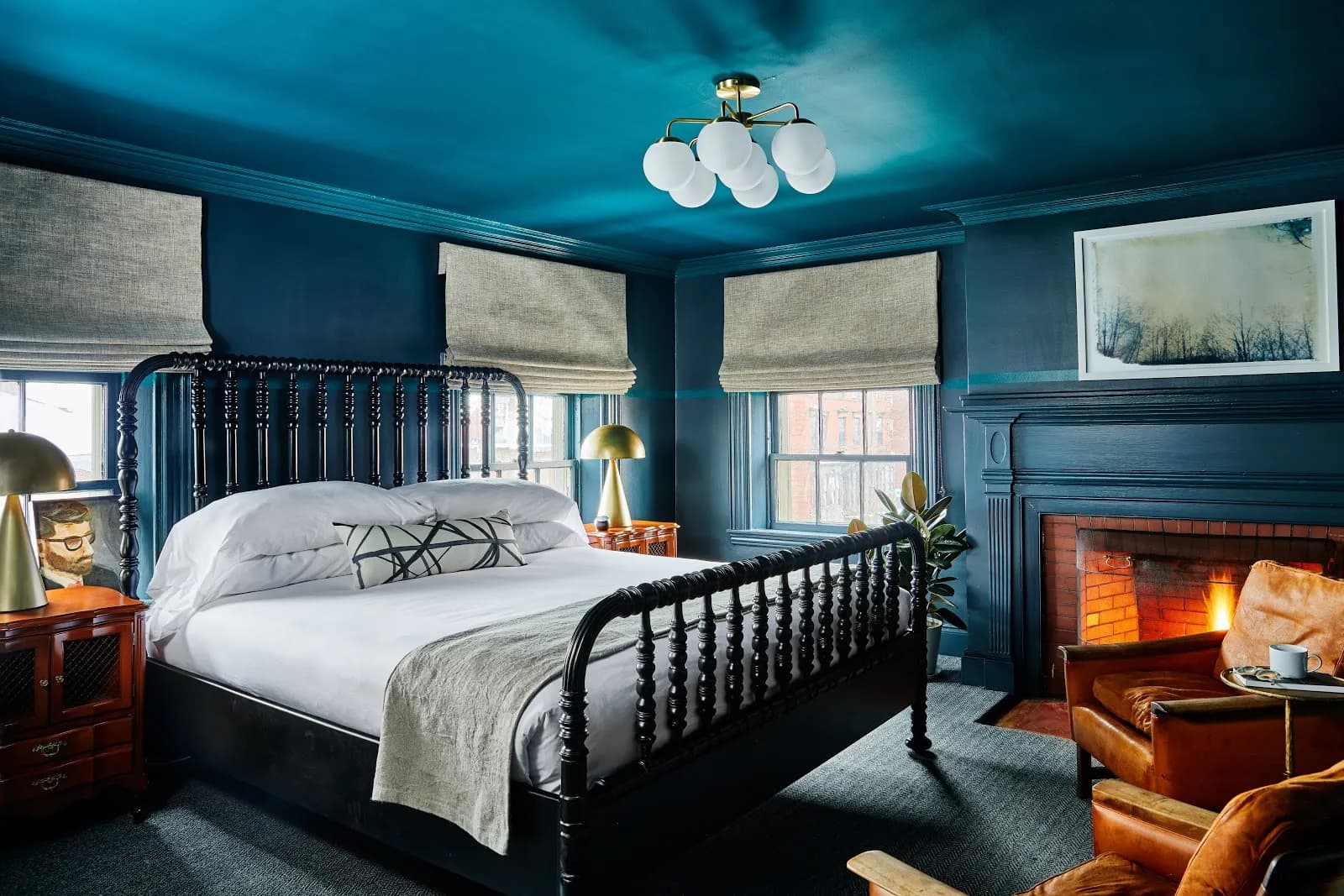 bedroom-queenbed