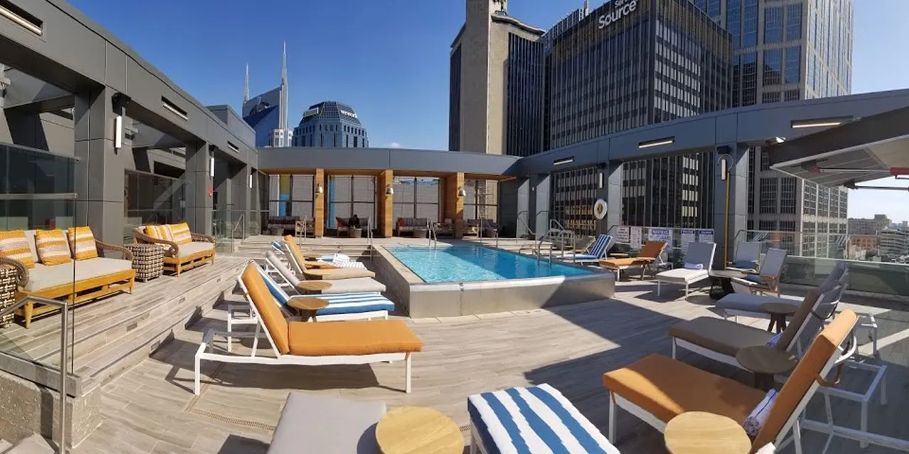 amenities-rooftoppool