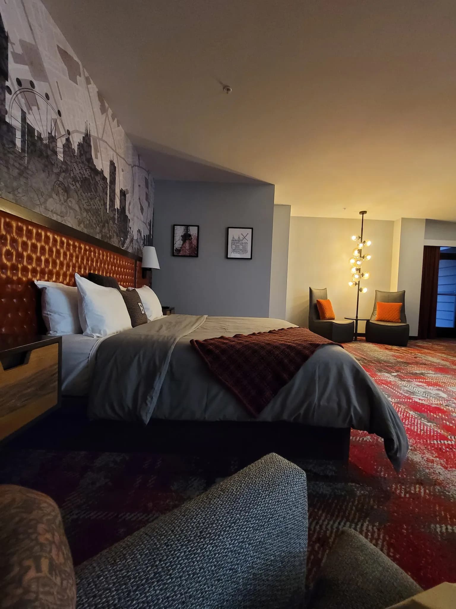 bedroom-kingbed