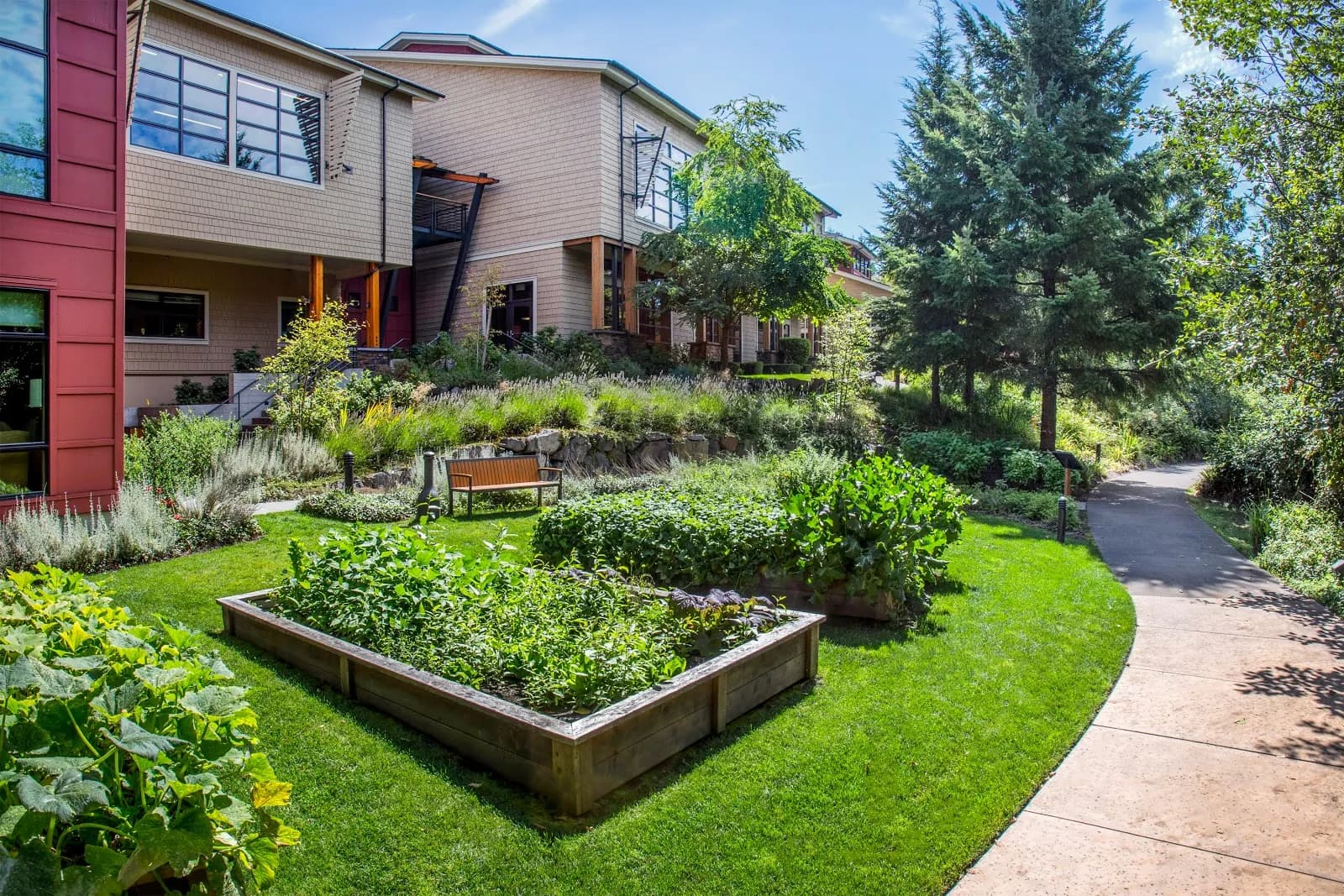 exterior-outsidegrounds