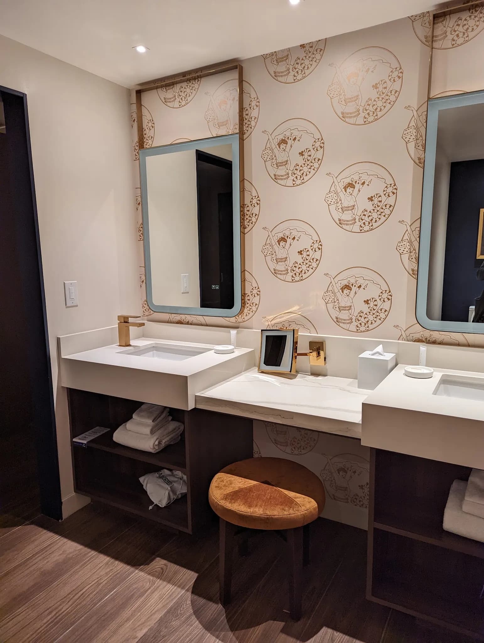 bathroom-vanity