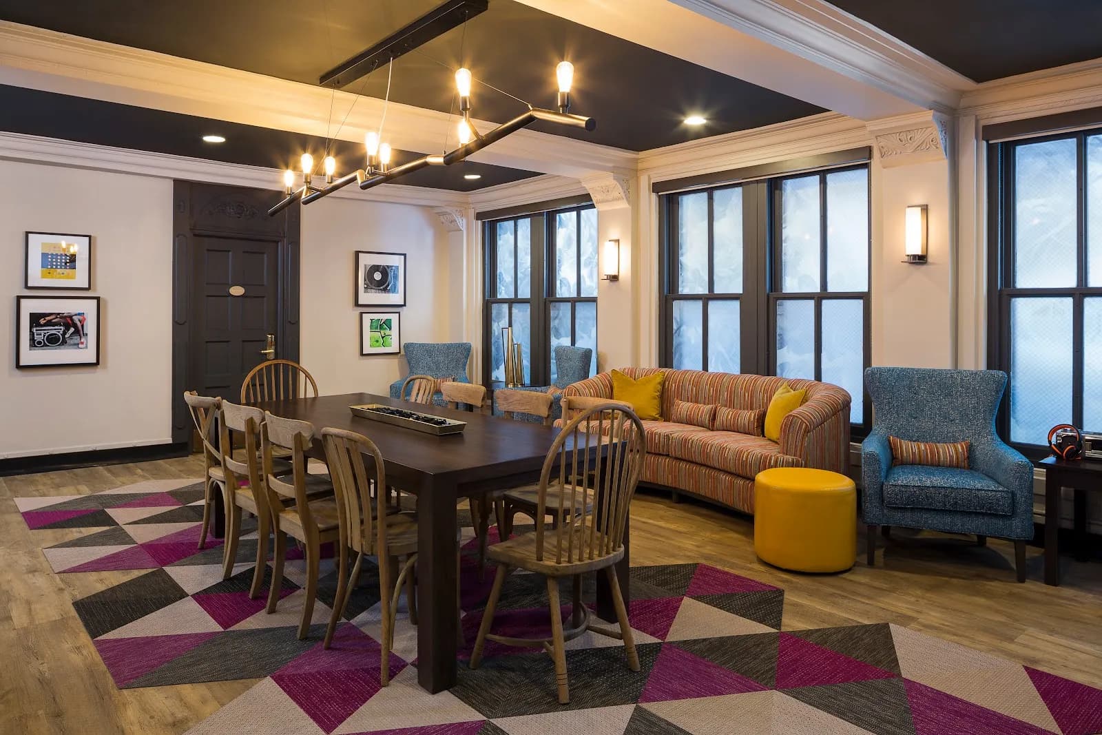 citysuiteshotel_interior_lounge