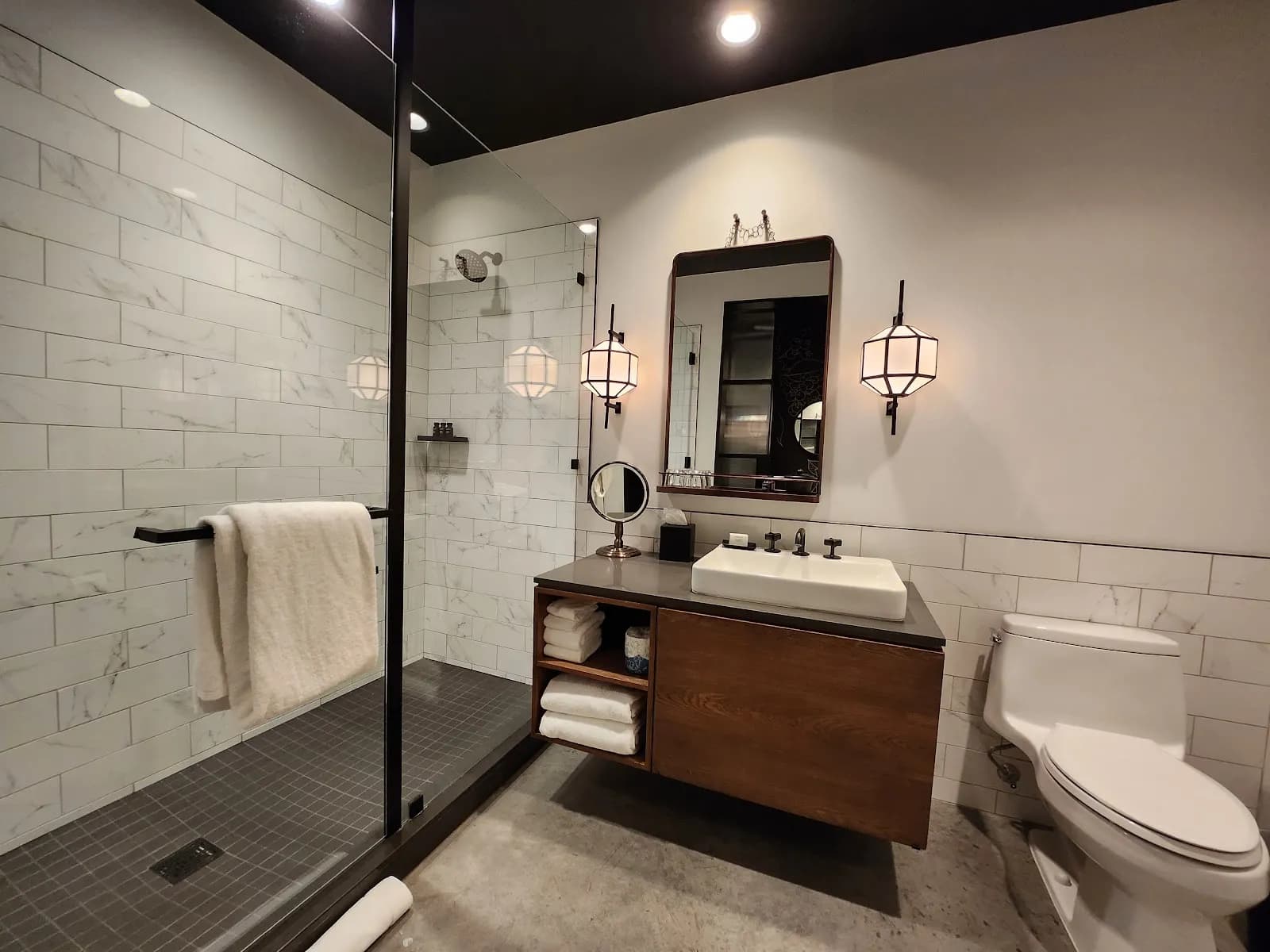 bathroom-shower