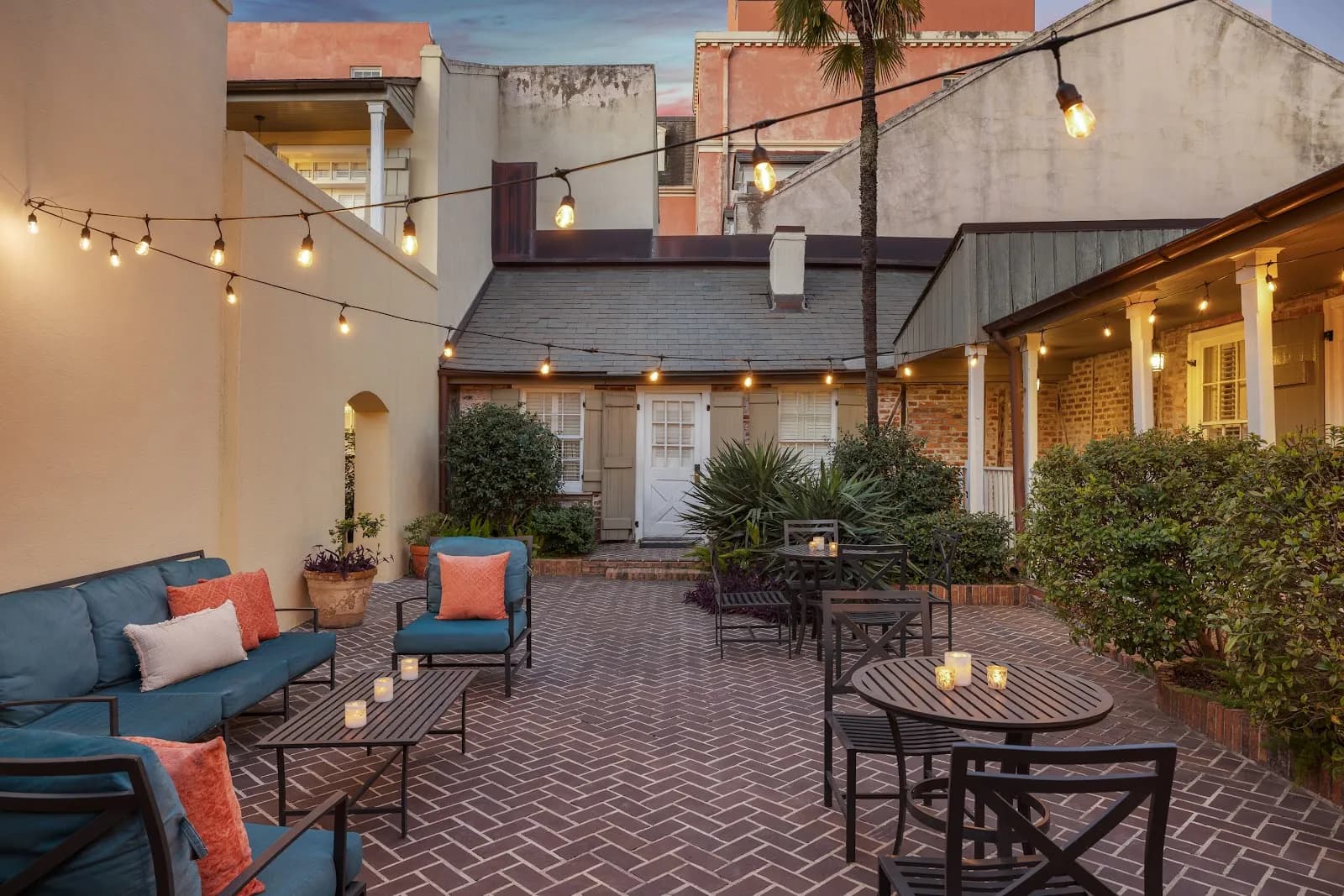 exterior-courtyard