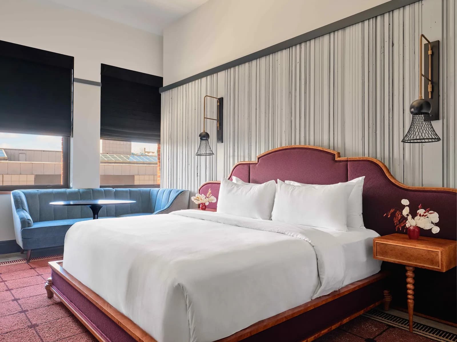bedroom-kingbed