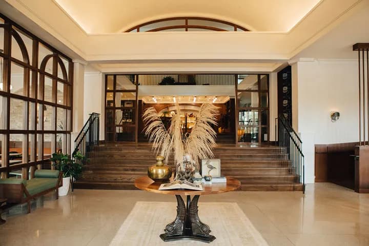 interior-lobby