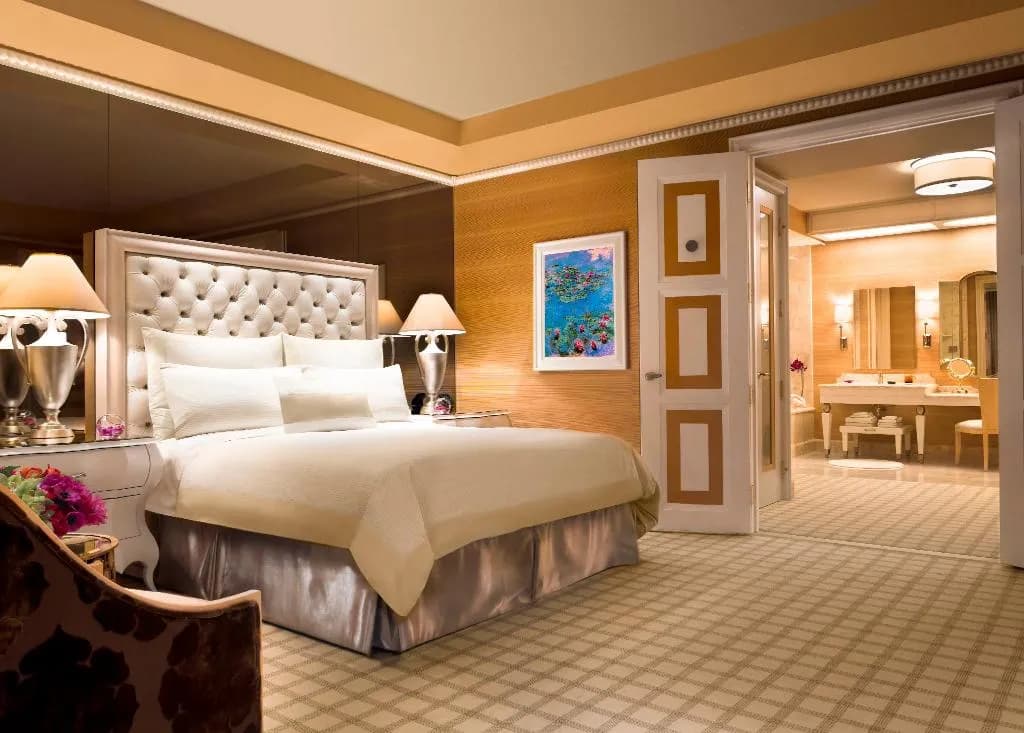 encoreatwynnlasvegas_bedroom_kingbed