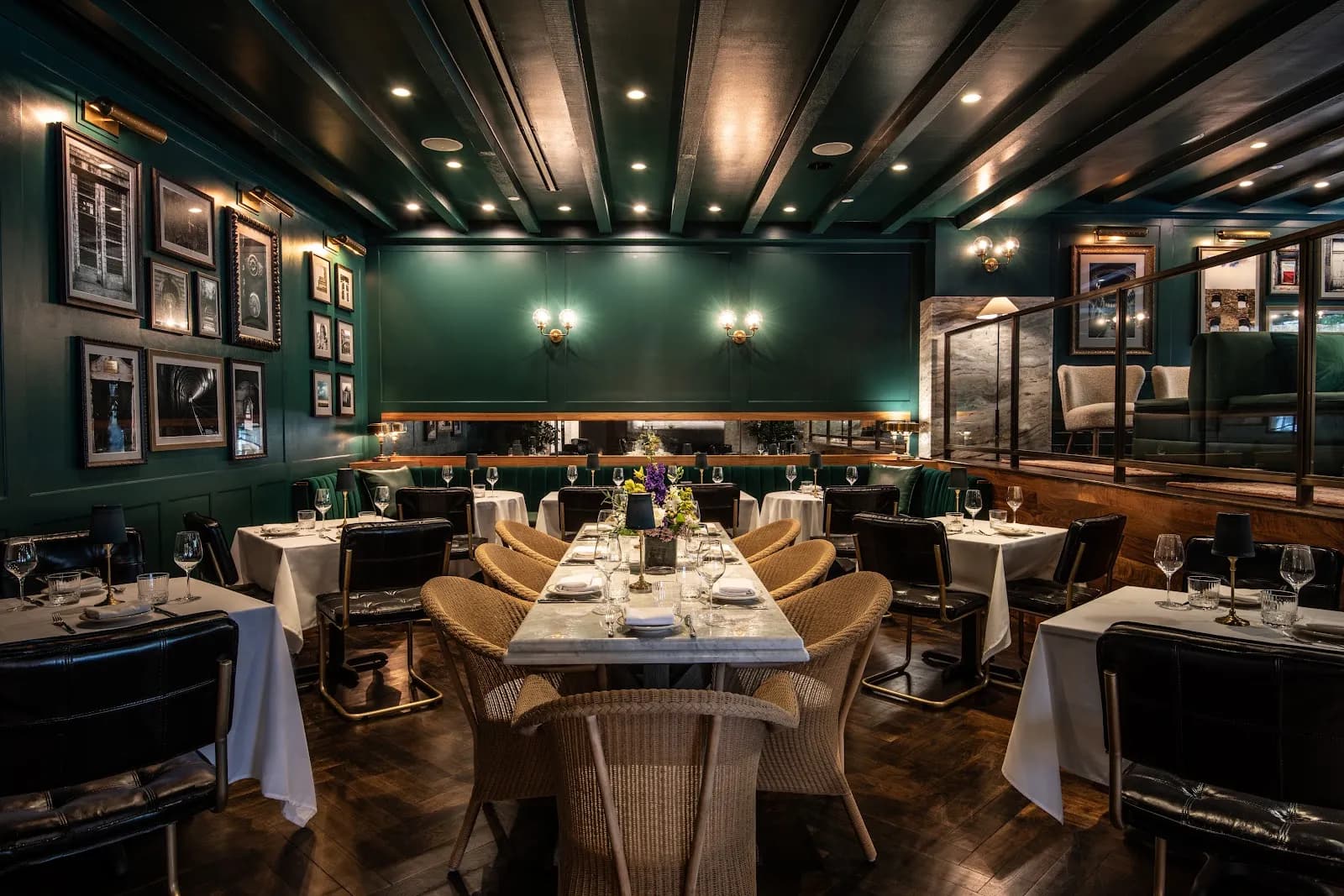dining-restaurantseating
