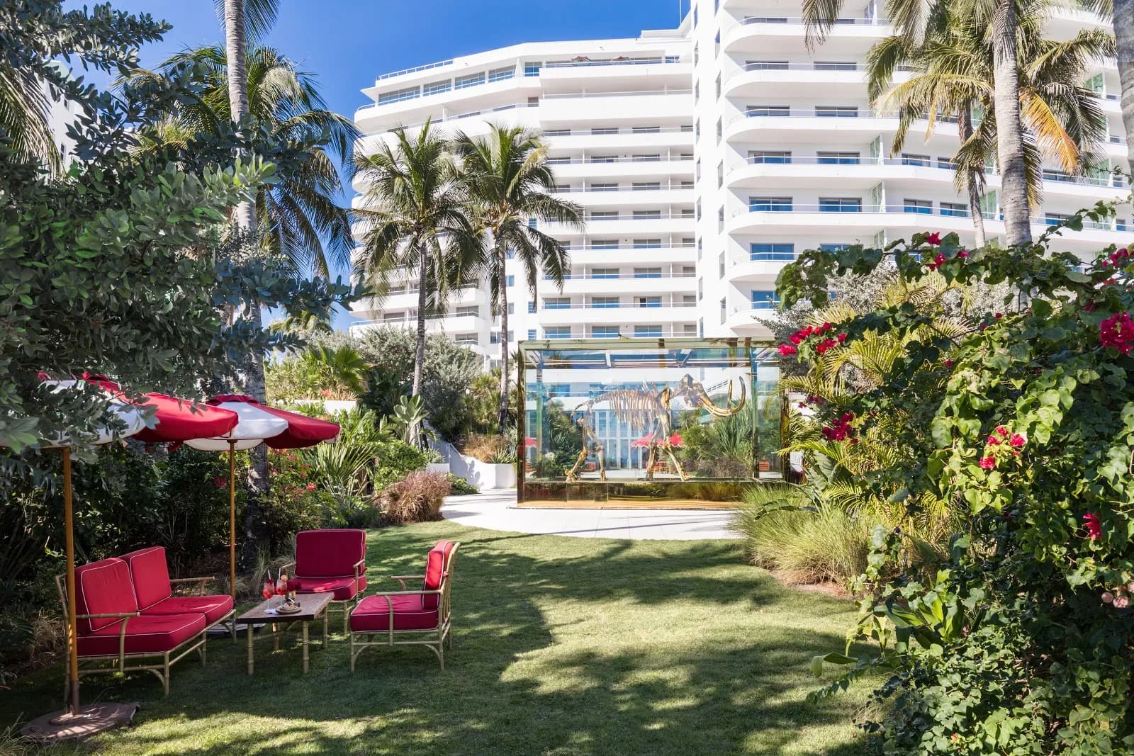 exterior-outsidegrounds