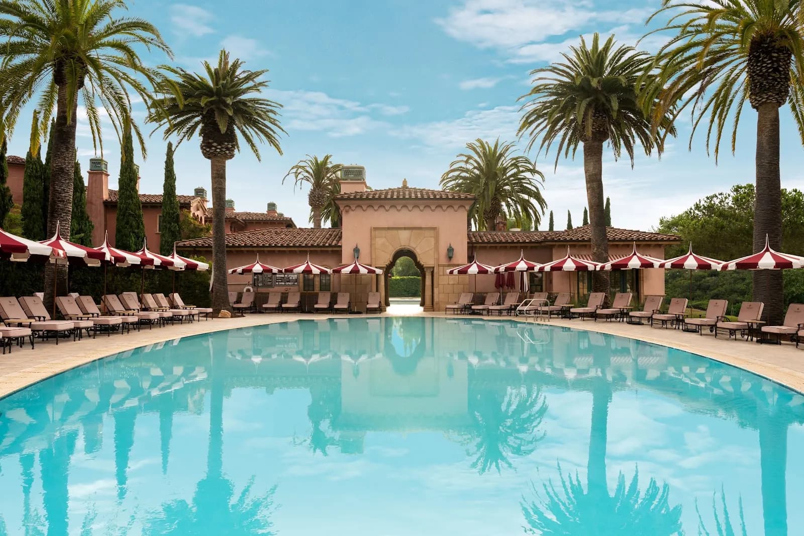 amenities-pool