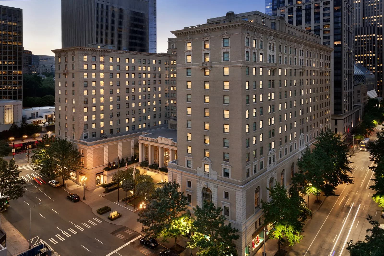 fairmontolympichotel_exterior_nightview