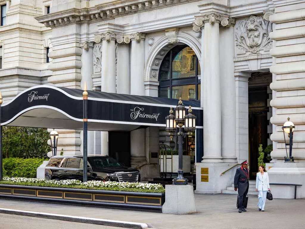 fairmontsanfrancisco_exterior_entrance
