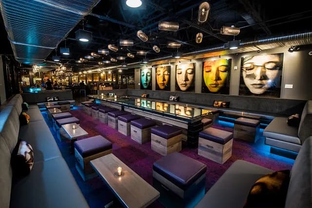 foundrephoenix_interior_lounge