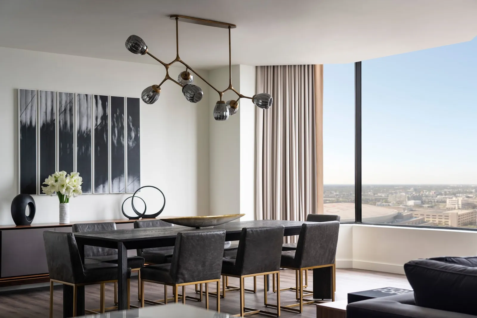 dining-suitediningroom