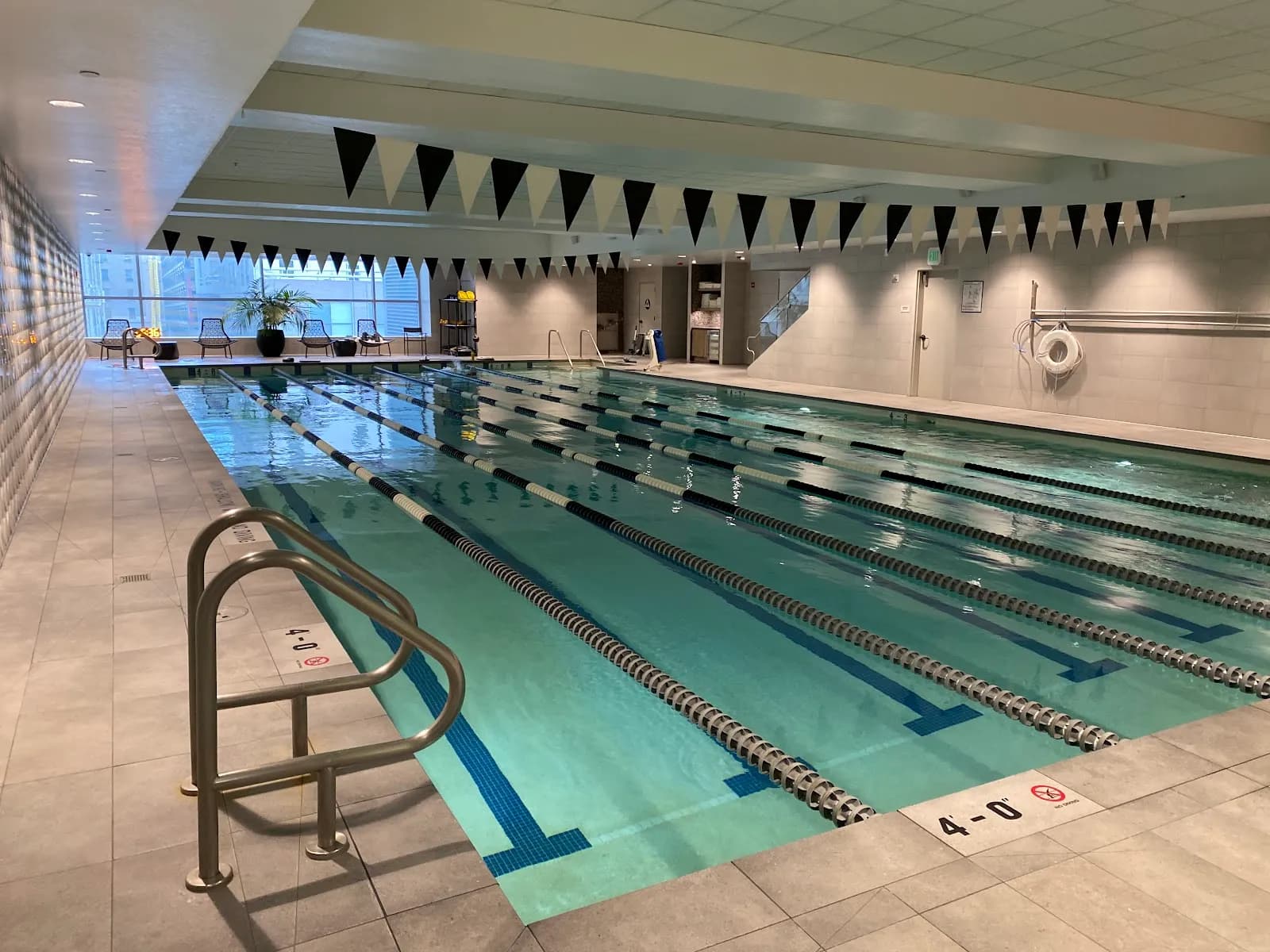 amenities-pool