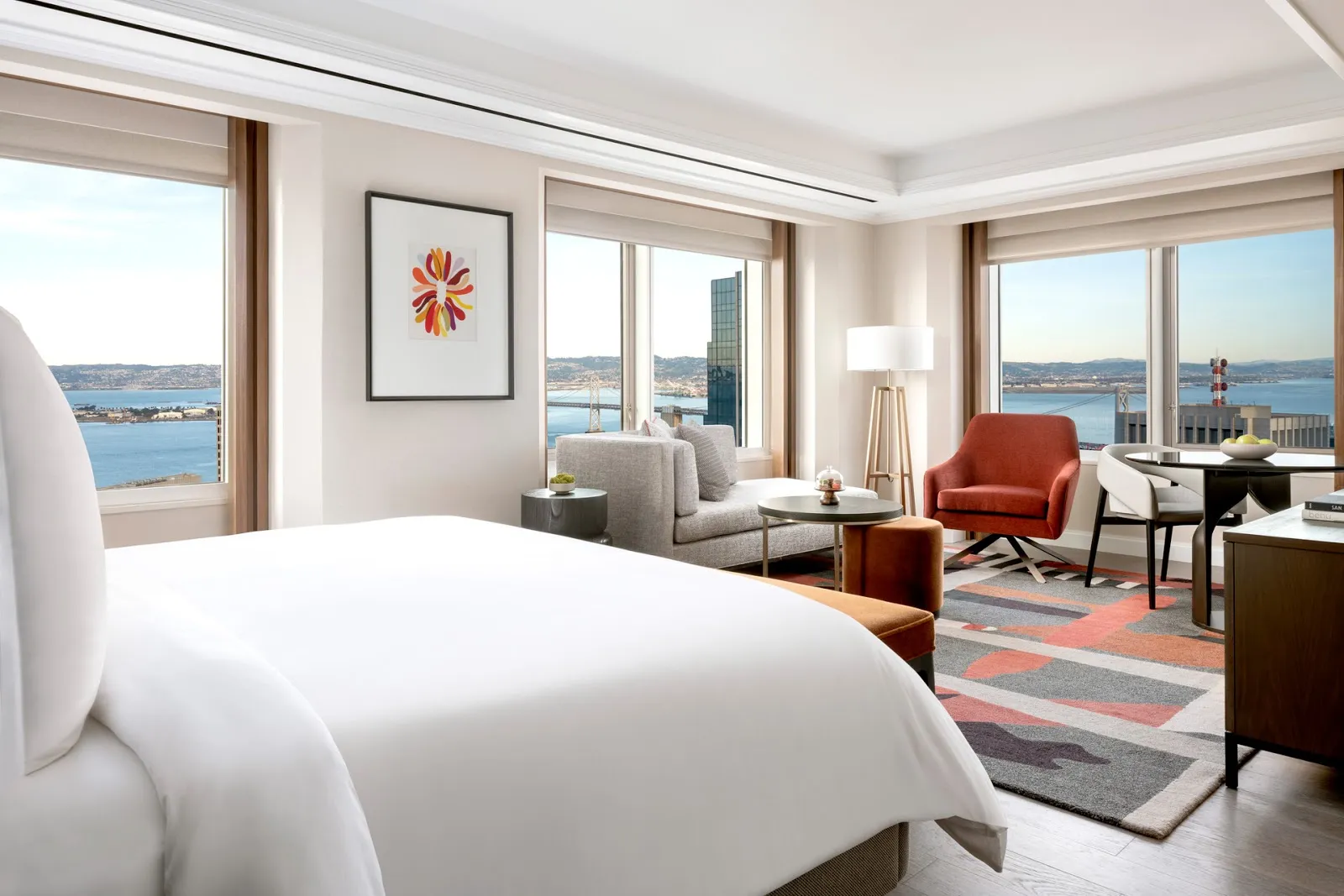 bedroom-kingbed