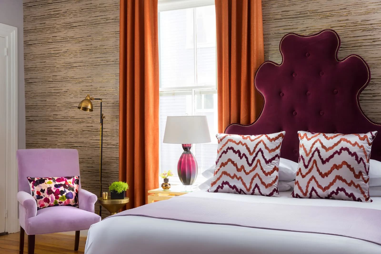 gilded_bedroom_headboard