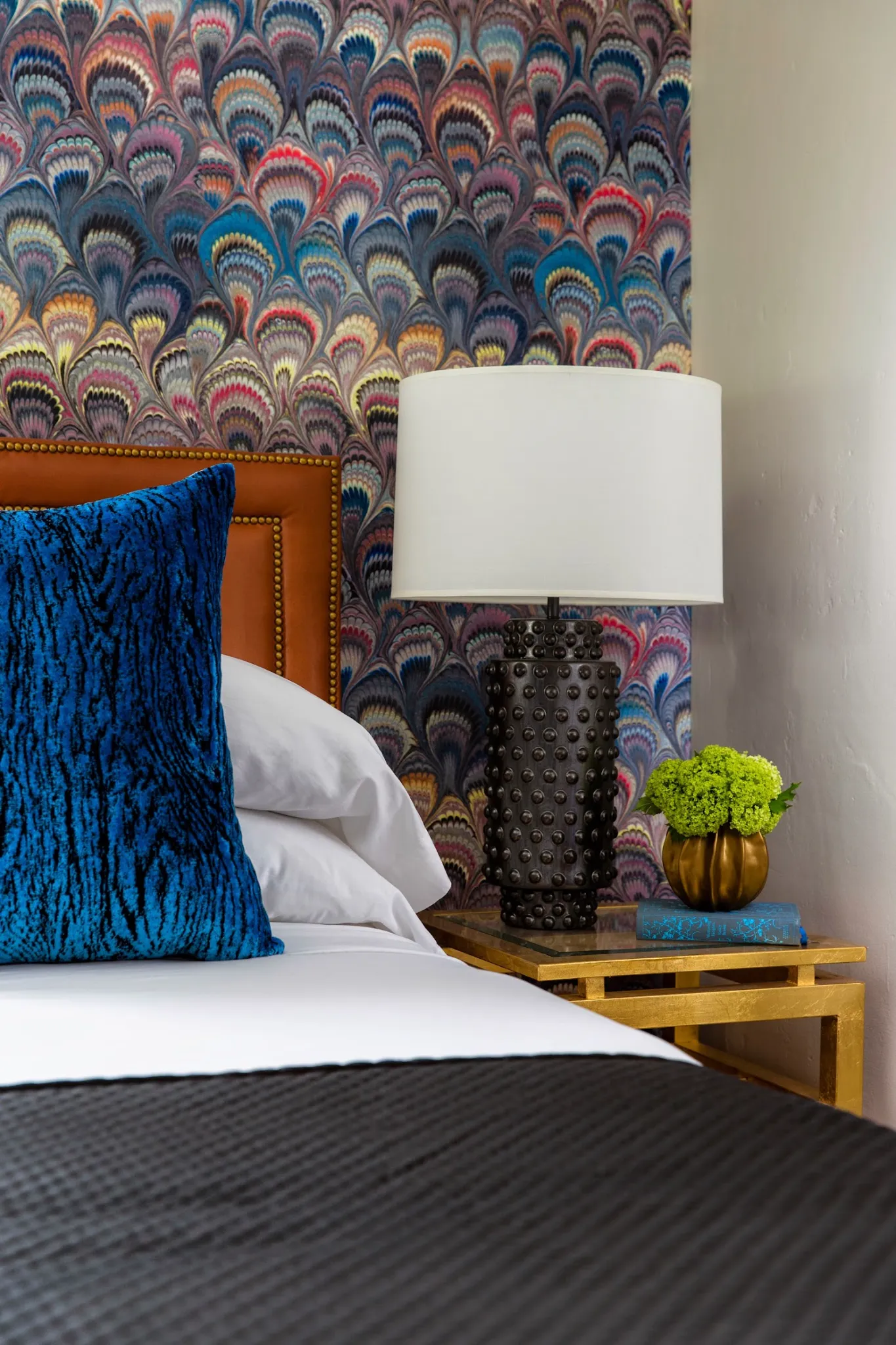 gilded_bedroom_nightstand
