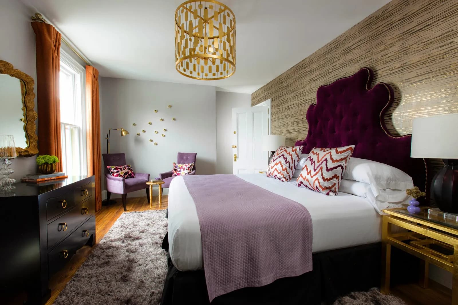 gilded_bedroom_suite
