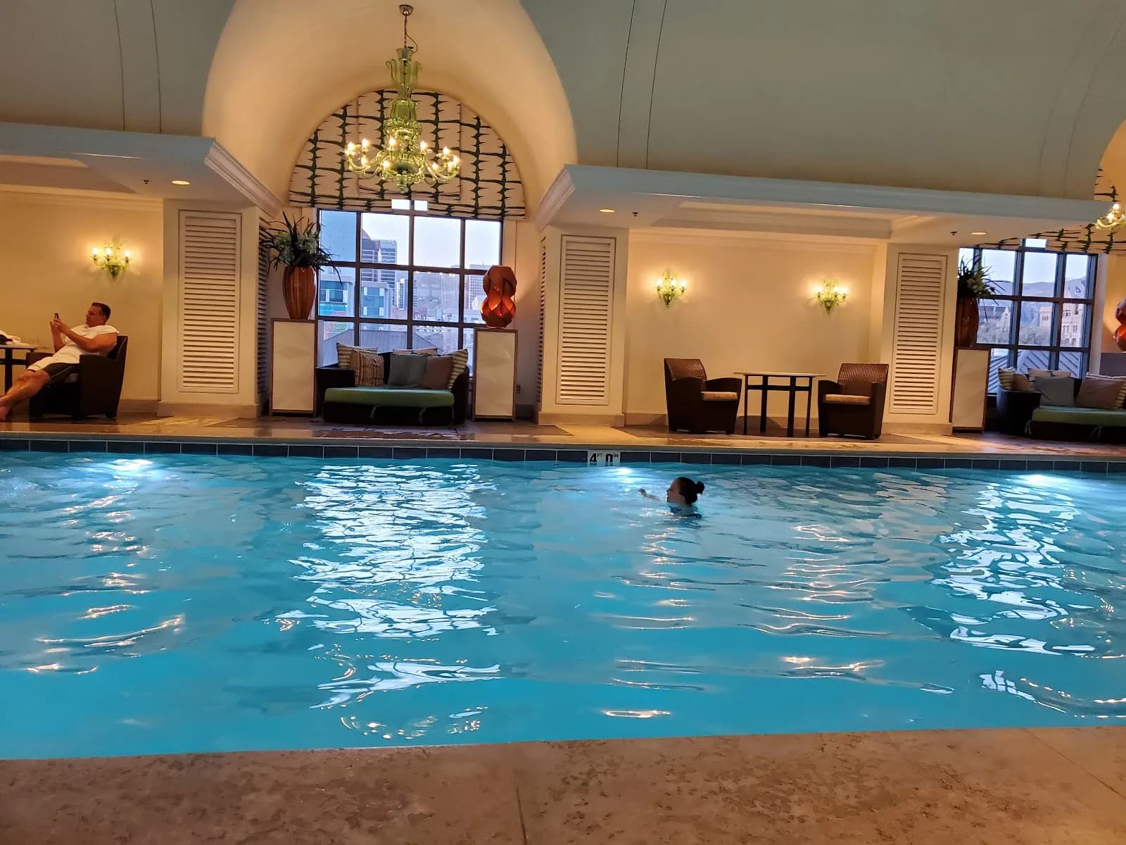 amenities-pool