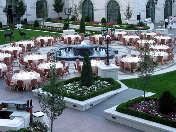 exterior-courtyard