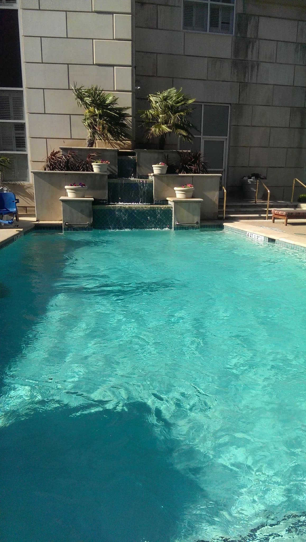 amenities-pool-2