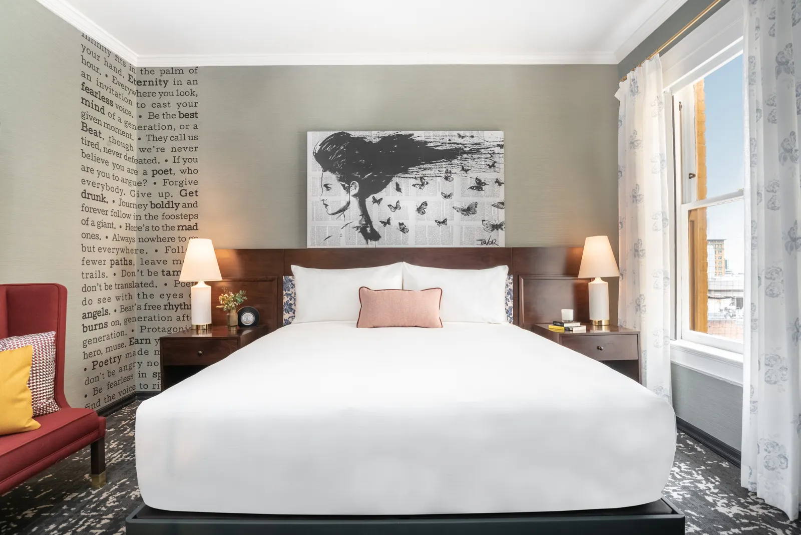 bedroom-kingbed
