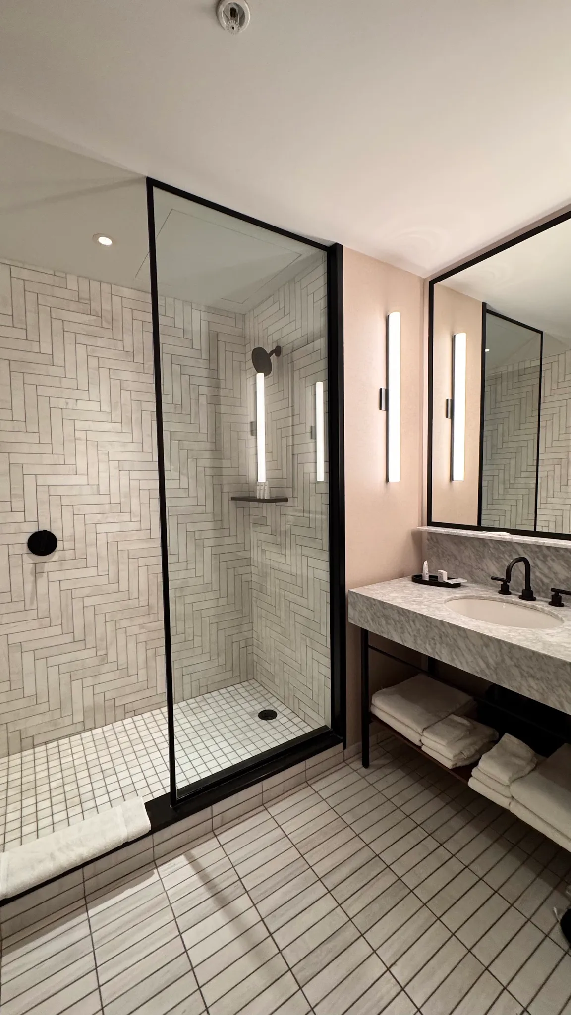 bathroom-shower