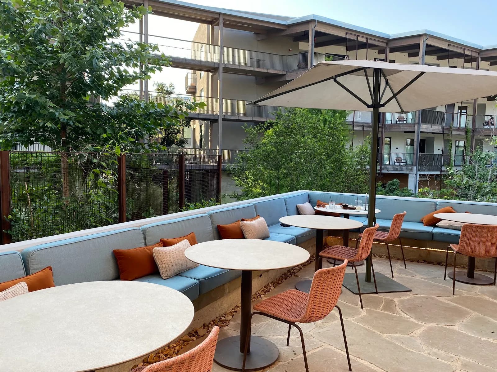 amenities-patio
